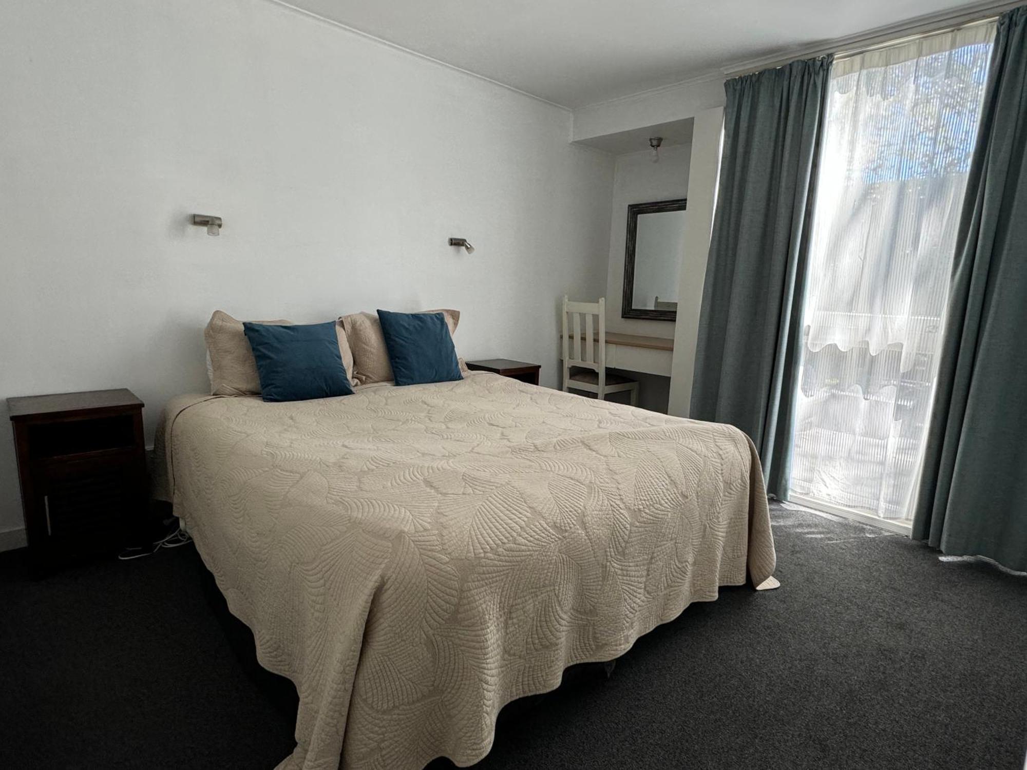 Diplomat Motel Крайстчёрч Экстерьер фото